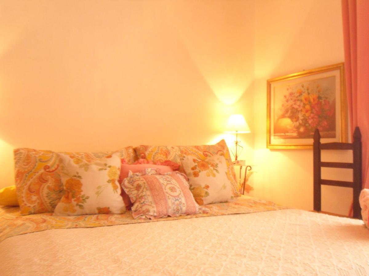 B&B Italia Milis Esterno foto